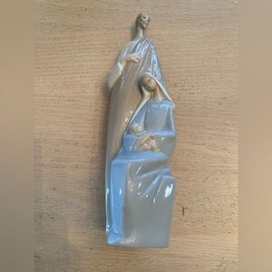 LLardó Nativity Figurine